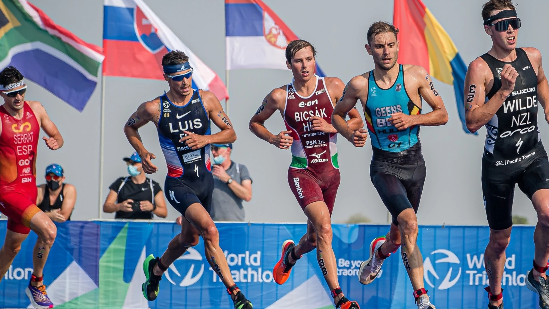 what is a triathlon