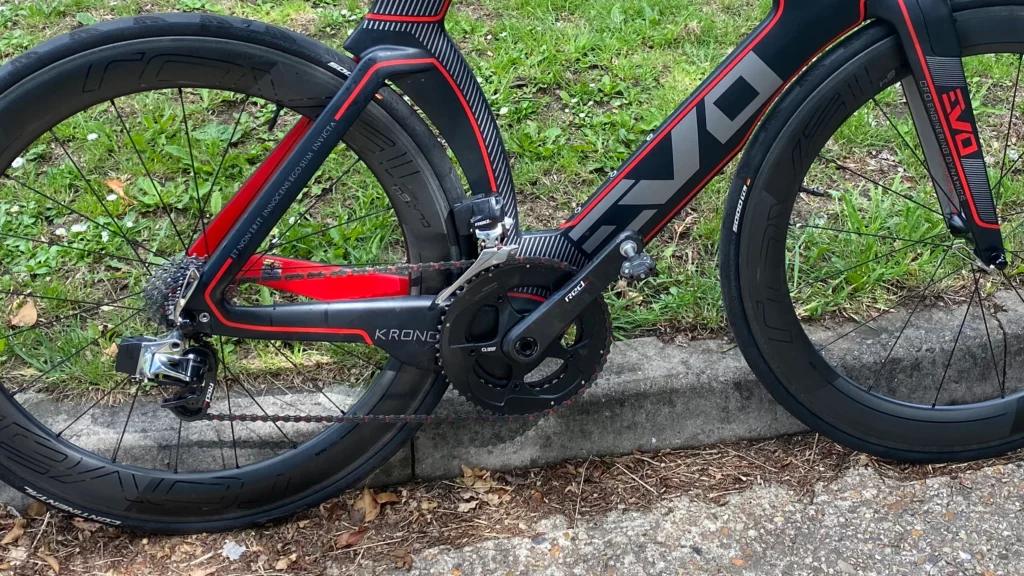 Power Meter vs Heart Rate: Which Makes You Faster? Power Meter vs Heart Rate: Which Makes You Faster?