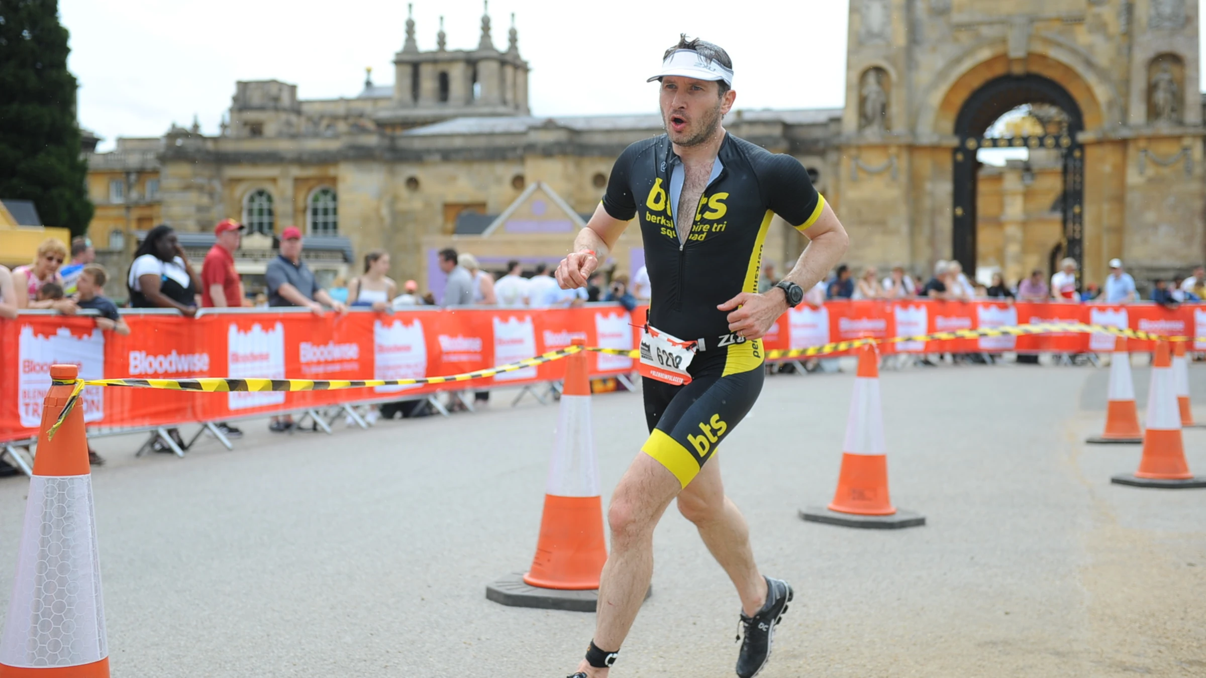 Running Intervals for Triathletes: Speed That Works Running Intervals for Triathletes: Speed That Works